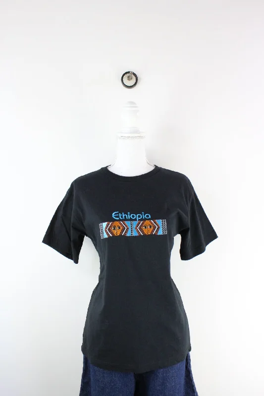 Vintage Ethiopia T-Shirt (M)-- Chenille Blend Fleece Blend Nylon Blend