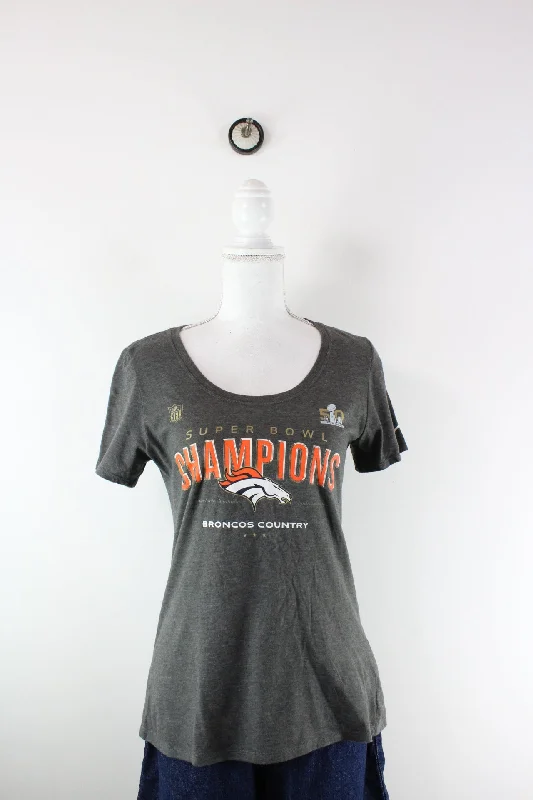 Vintage Nike Champions T-Shirt (M)-- Anti-Pilling Machine Wash Handmade