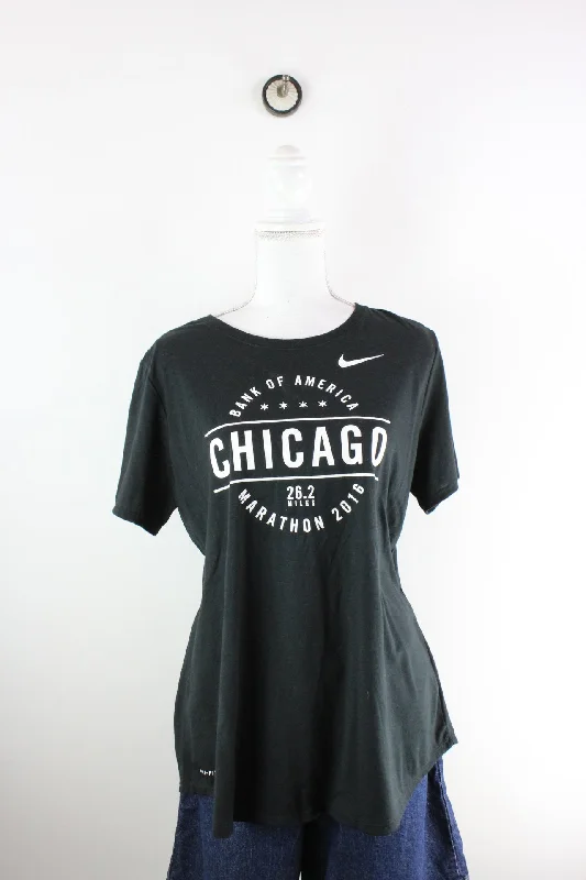 Vintage Nike Chicago T-Shirt (XXL)-- Collared Crew Neck Turtle Neck