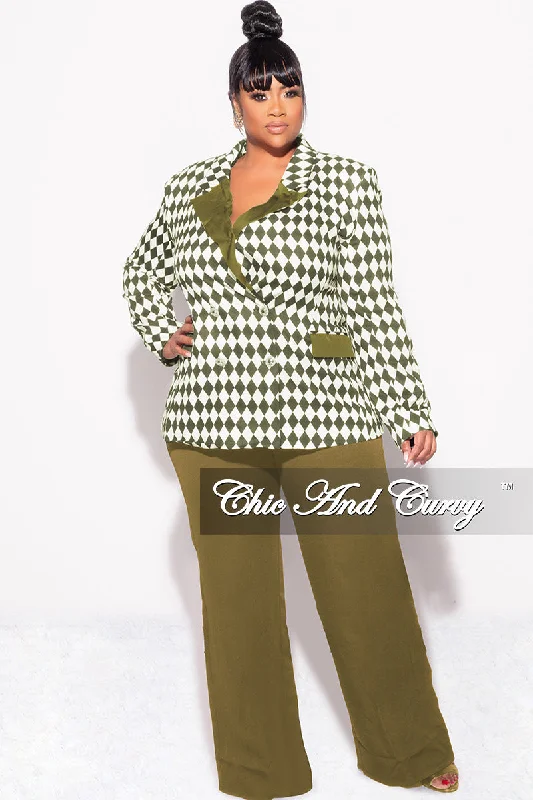 Final Sale Plus Size 2pc Pants Suit in Olive and White Diamond Print Soft Stretch Leggings