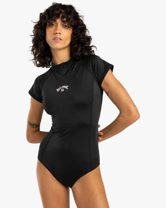 Billabong Womens Tropics 2022 Short Sleeve One Piece Swimming Costume Cross-Back Bikini Billabong Womens Tropics 2022 Short Sleeve One Piece Swimming Costume Cross-Back Bikini